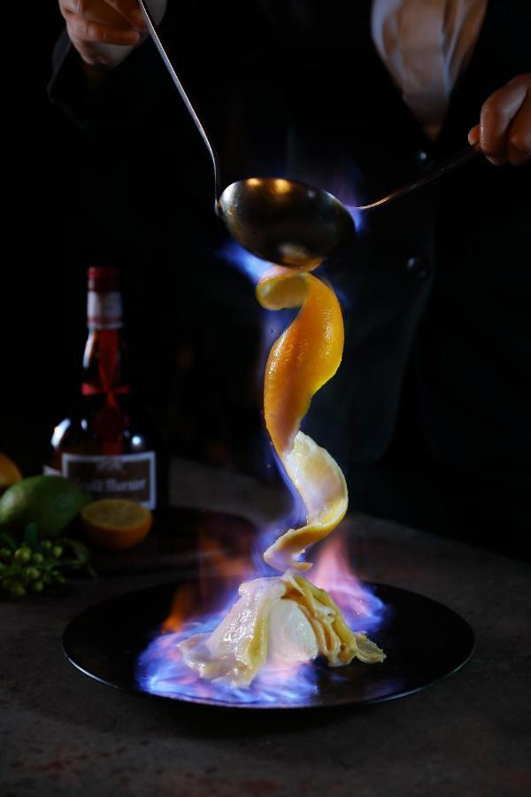 The Landis Taipei Exterior foto Flaming orange peel